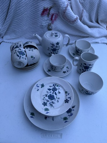 Royal worcester blue white - worcester, blue/white