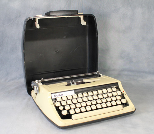 Brother deluxe 800 portable - brother,