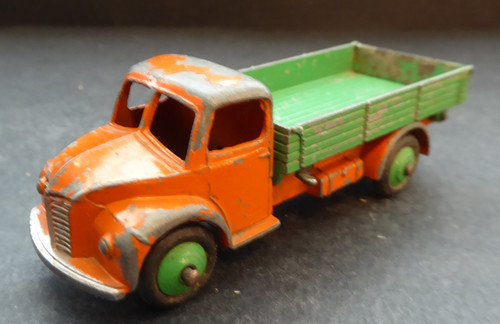 Dinky toys 414 dodge rear - dinky,