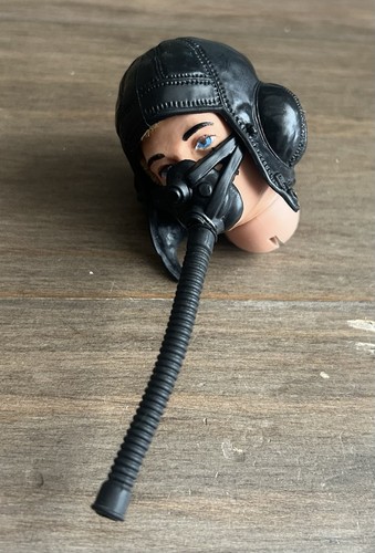 Vintage action man - action, helmet