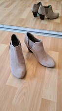 Vaneli womans shoes size 6.5