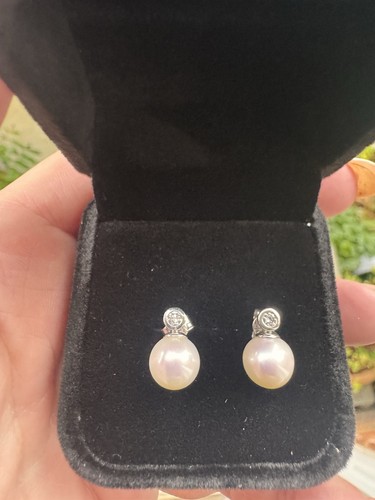 Round white pearl - round,
