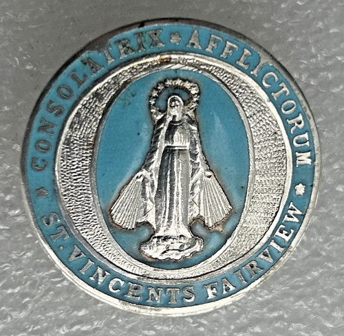 Irish nurse badge scarce st - nurse,