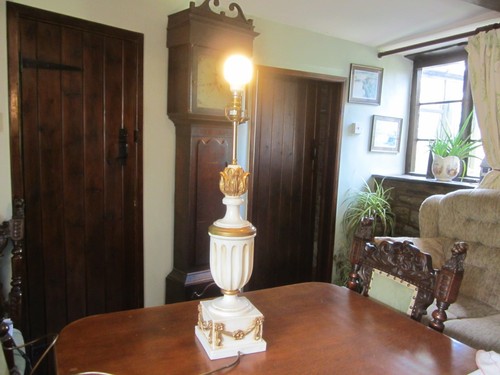 Large vintage table lamp resin - large,