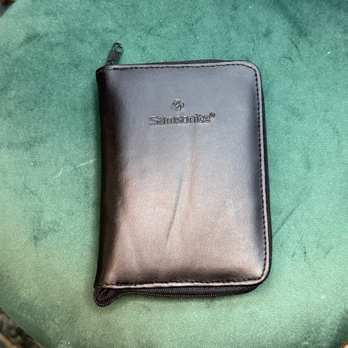 Samsonite black zip around - samsonite,