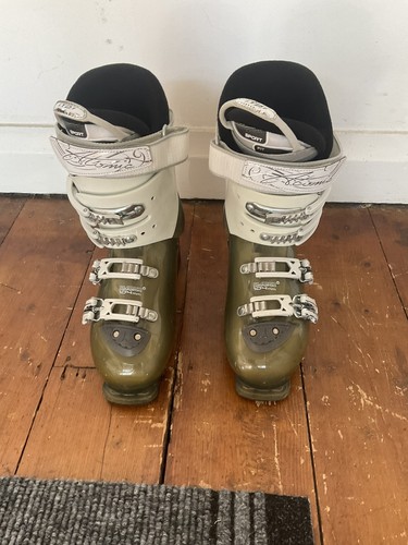 Atomic tech ski boots - atomic,