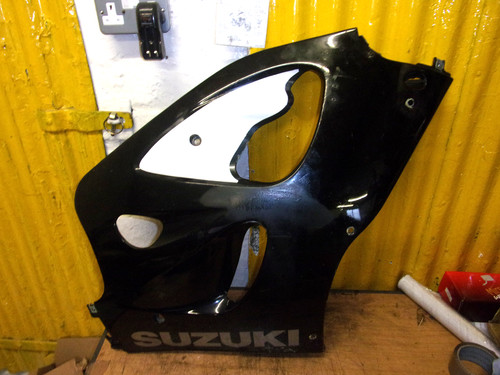 Right side fairing panel - side,