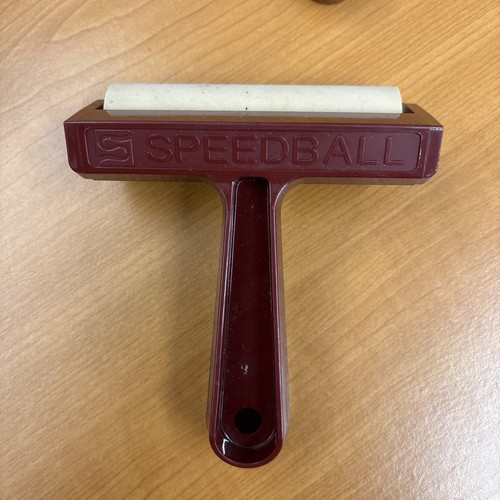 Speedball soft rubber brayer - rubber,
