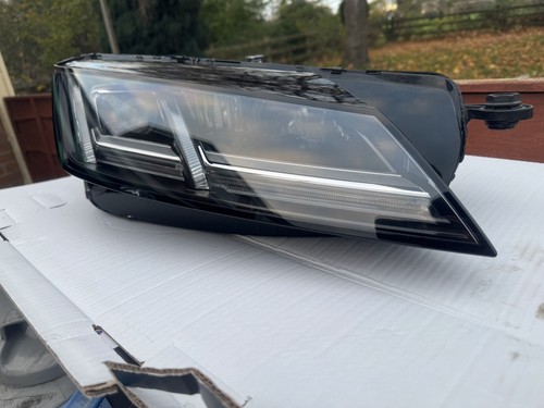 Audi right driver headlight - tt,