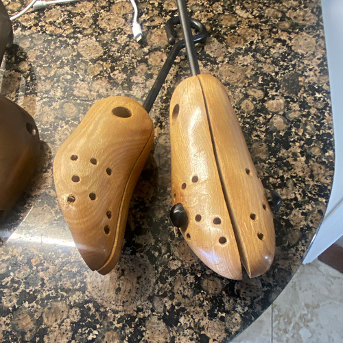 Pair traditional brown - traditional,