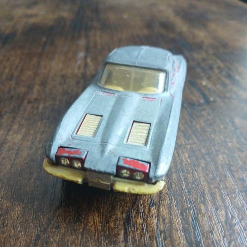 Corgi toys chevrolet corvette - corgi,