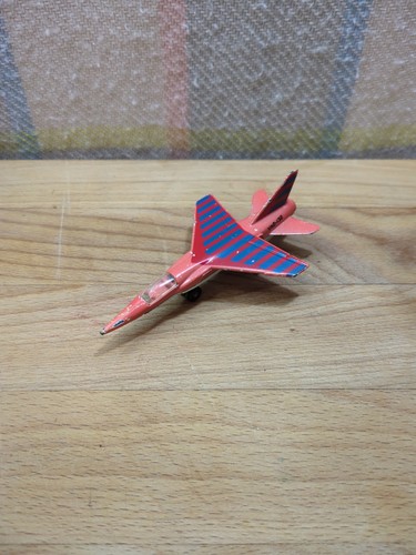 Matchbox 1973 red mirage - 1973,