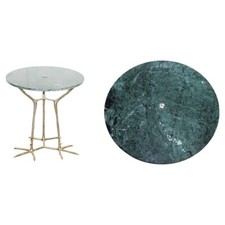 BEAUTIFUL SHOWROOM GREEN