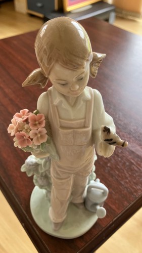 Lladro figure porcelain - lladro, spring