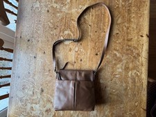 CLARKS BROWN LEATHER LONG STRAP CROSSBODY HANDBAG BAG