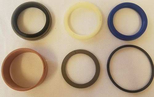 Lift ram seal - seal, for