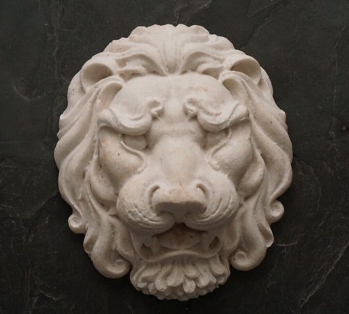Decorative plaster cast - , lion