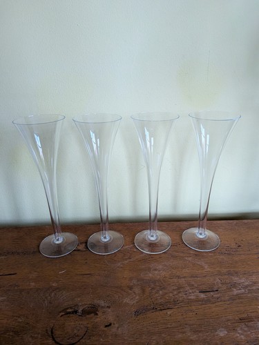 Hollow stemed champagne - stemed, flutes