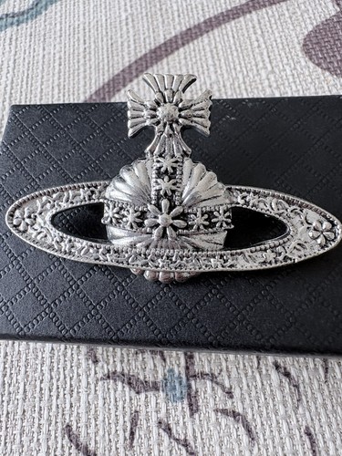 Vivienne westwood style brooch - westwood,