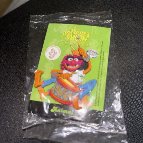 2001 animal pin - animal,