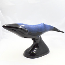 Blue Mountain Pottery Humpback