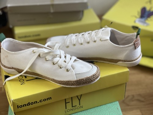 New light cream fly london - light,