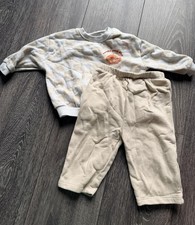 Unisex TU size 9-12 Months