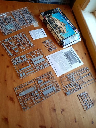 Revell kfz 251 ausf b - /3,