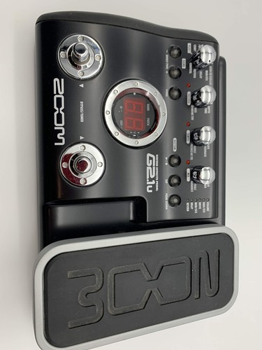 Zoom guitar effects pedal - zoom,