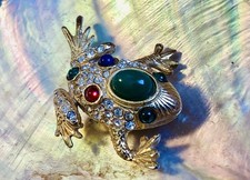 Vintage Sphinx Pavé Gold