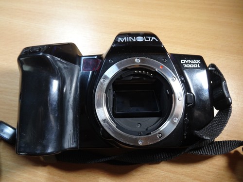 Minolta dynax 7000i 35mm slr - dynax,