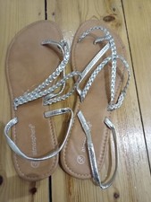 Atmosphere Size 5 Silver Thong Sandal