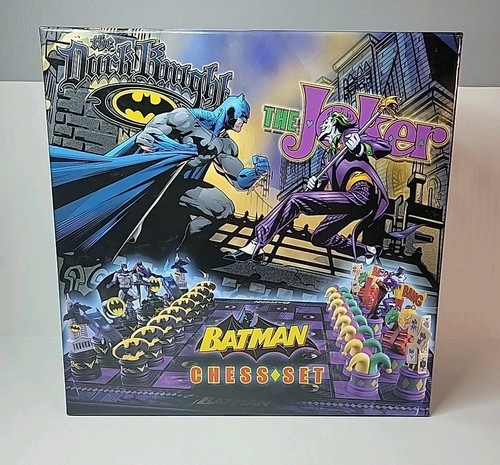 Batman chess set dark - chess,