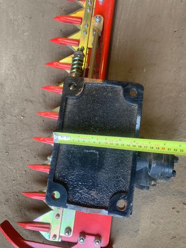 Mini digger hedge cutter large - cutter,