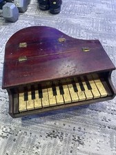Schoenhut Baby Grand Piano Toy