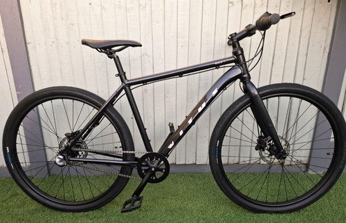 Vitus mach city bike - 1,