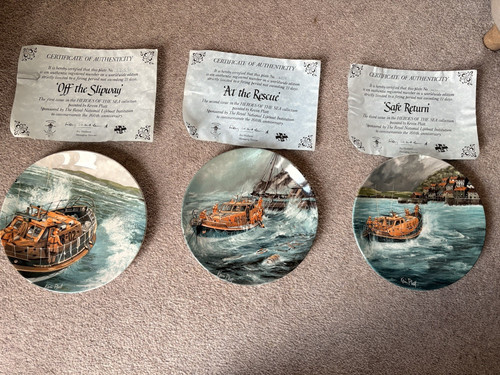 Complete set vintage rnli - of,
