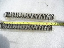 Triumph T100 BONNEVILLE NEW FRONT FORK SPRINGS 32.8cm long x 35mm T2047110 T 100