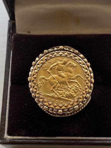 Half sovereign ring - ,