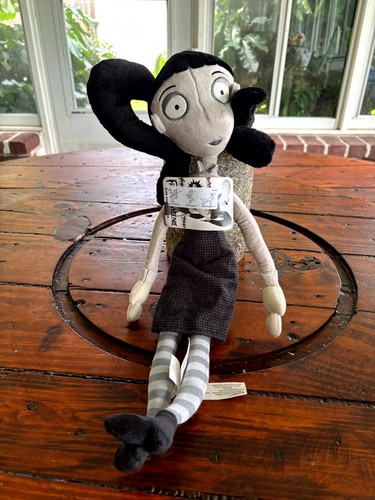 Disney store frankenweenie - disney,