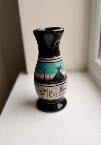 Hand painted navajo style - hand,