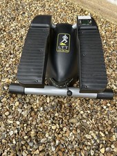Lateral Thigh Trainer (LTT)