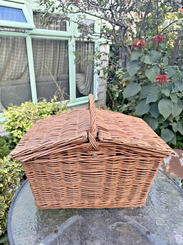 Vintage brexton picnic basket - brexton,