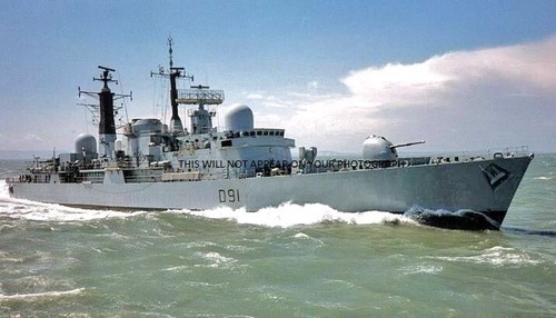 Royal navy type destroyer - 42,