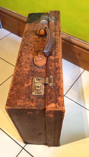 Vintage retro brown leather - vintage/retro,