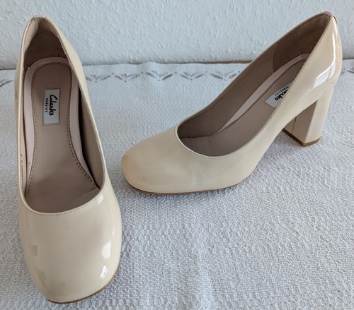 Elegant clarks narrative - elegant, “narrative”