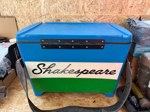 Vintage fishing tackle - vintage,
