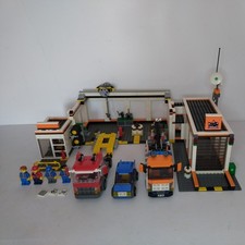Lego City 7642 Garage Complete