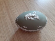 Wedgewood green china egg vgc