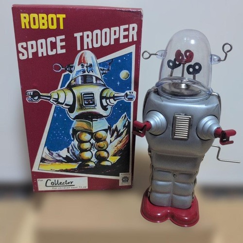 Space trooper tin toy robot - space,